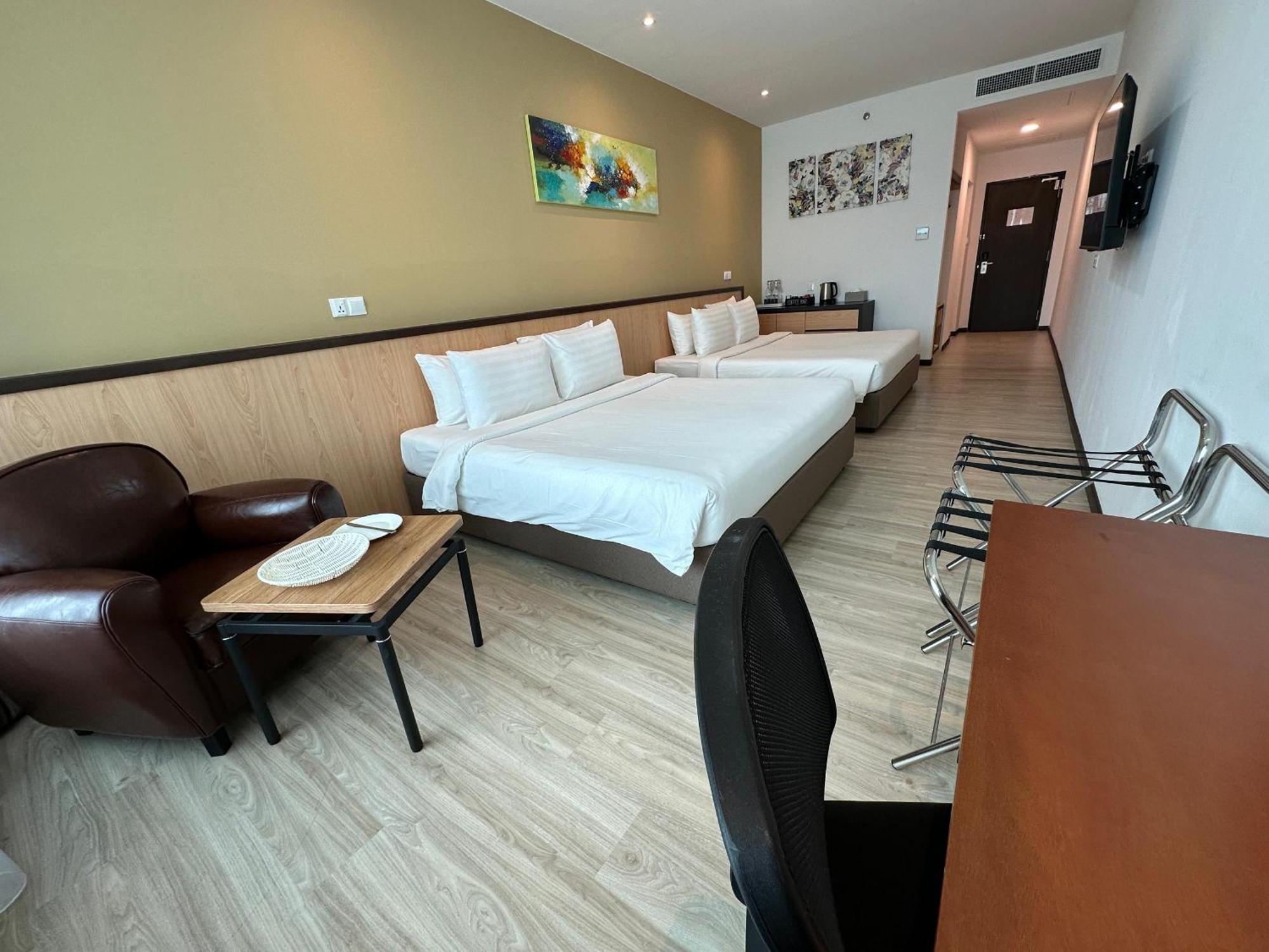 Hotel 7 Suria Kota Kinabalu Ngoại thất bức ảnh