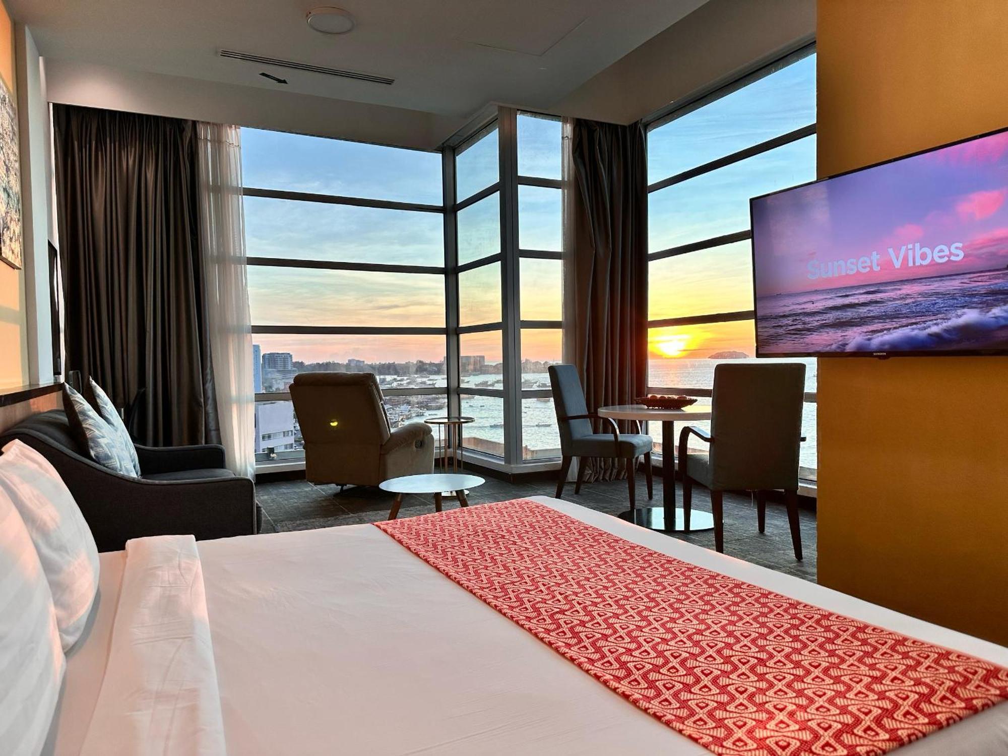 Hotel 7 Suria Kota Kinabalu Ngoại thất bức ảnh